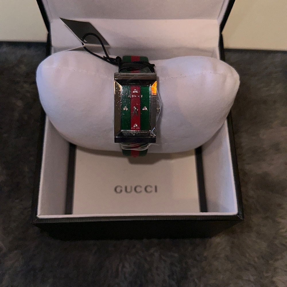 COPY - BRAND NEW Gucci Watch YA147404